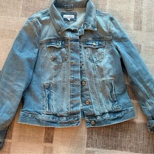 SALE - NWOT LOFT Medium Petite Light Denim Jacket